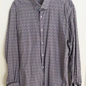 Men's Patterned Button-Up Shirt